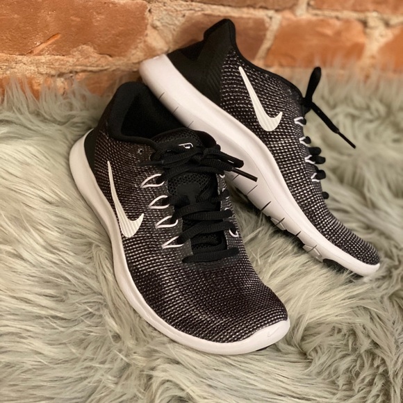 Nike Shoes - Women’s Nike Running Shoes